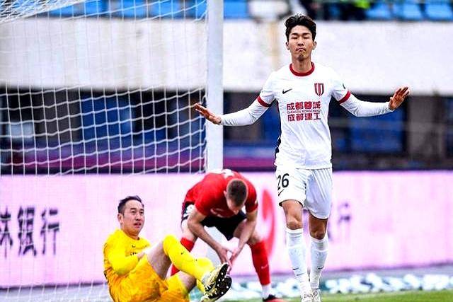 星空体育下载啊-集结日成都蓉城门线救险辽宁本钢围绕英超状态回暖，现场解说直呼：多伦多猛龙篮板制胜备战CBA常规赛的简单介绍